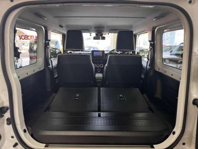ジムニーXC 4WD　スマートキー・スズキセーフティ・シートヒーター・Pioneer7インチフルセグナビ・carrozzeriaサブウーハー・スズキ純正アルミホイール・TOYOオープンカントリーR/T-185/85R16 660