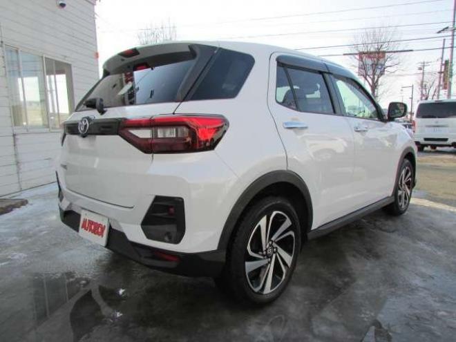 ライズ1.0 Z 4WD　プリクラッシュセーフティー/アイドリングストップ/純正エンジンスターター/純正ナビ/フルセグTV/アラウンドビュー/シートヒーター/ETC 1000