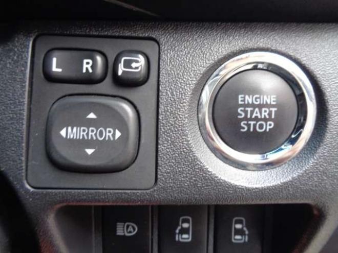 レジアスエース2.8 スーパーGL ダークプライムII ロングボディ ディーゼルターボ 4WD　415COBRA　S-6ボンネット&クリーンルック3Fリップ&ステージ2ルーフスポイラー&バッドラッカーSD-6　17インチAW　ヨコハマPARADA215/60R17　両側パワースライドドア　ETC　社外コンソールBOX　ベットキット 2800