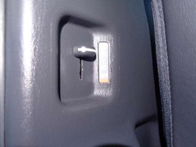 レジアスエース2.8 スーパーGL ダークプライムII ロングボディ ディーゼルターボ 4WD　415COBRA　S-6ボンネット&クリーンルック3Fリップ&ステージ2ルーフスポイラー&バッドラッカーSD-6　17インチAW　ヨコハマPARADA215/60R17　両側パワースライドドア　ETC　社外コンソールBOX　ベットキット 2800