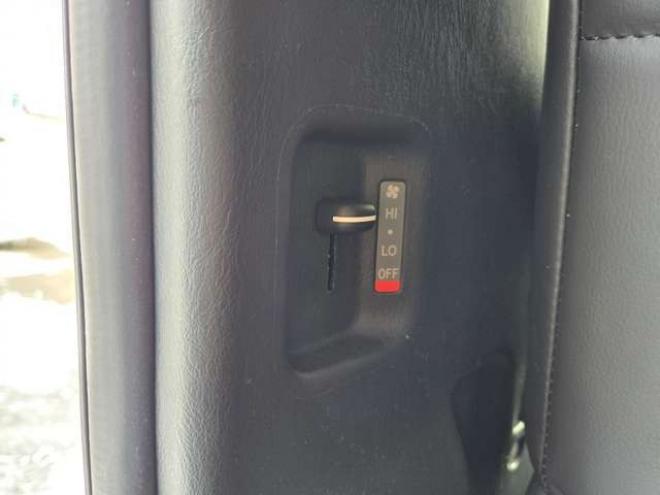 ハイエースバン2.8 スーパーGL ロング ディーゼルターボ 4WD　4WD　リアヒーター　リアクーラー　プッシュスタート　スマートキー　LEDヘッド　ベッドキッド　横滑り防止　衝突被害軽減　車線逸脱　純正ナビ　フルセグTV　Bluetooth　バックカメラ　トヨタ純正リアモニター　ETC 2800