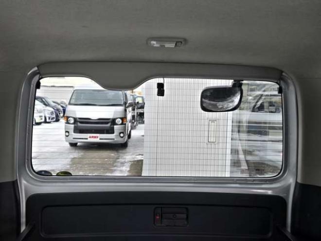 ハイエースバン2.8 スーパーGL ロング ディーゼルターボ 4WD　4WD　リアヒーター　リアクーラー　プッシュスタート　スマートキー　LEDヘッド　ベッドキッド　横滑り防止　衝突被害軽減　車線逸脱　純正ナビ　フルセグTV　Bluetooth　バックカメラ　トヨタ純正リアモニター　ETC 2800