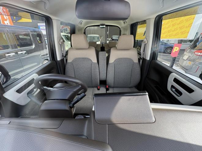 N-BOXN-BOX 4WD L寒冷地仕様　管理車両　ワンオーナー　右パワースライドドアOP LED ＶＳＣ　ブレーキアシスト　８インチナビブルートゥース　純正エンジンスタート　シートヒーター　バイザー　ドラレコ付 4WD 660 5Dr