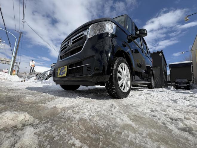 N-BOXN-BOX 4WD L寒冷地仕様　管理車両　ワンオーナー　右パワースライドドアOP LED ＶＳＣ　ブレーキアシスト　８インチナビブルートゥース　純正エンジンスタート　シートヒーター　バイザー　ドラレコ付 4WD 660 5Dr