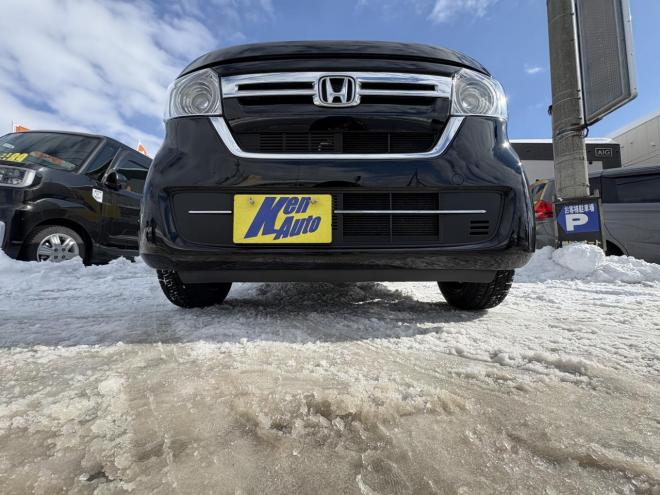 N-BOXN-BOX 4WD L寒冷地仕様　管理車両　ワンオーナー　右パワースライドドアOP LED ＶＳＣ　ブレーキアシスト　８インチナビブルートゥース　純正エンジンスタート　シートヒーター　バイザー　ドラレコ付 4WD 660 5Dr