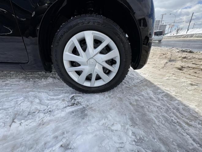 N-BOXN-BOX 4WD L寒冷地仕様　管理車両　ワンオーナー　右パワースライドドアOP LED ＶＳＣ　ブレーキアシスト　８インチナビブルートゥース　純正エンジンスタート　シートヒーター　バイザー　ドラレコ付 4WD 660 5Dr