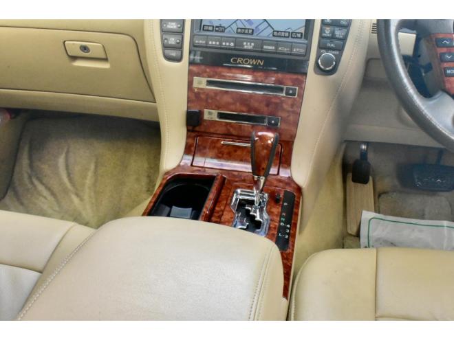 クラウンロイヤルエクストラQパッケージ　４ＷＤ　フルエアロ　アスリート用１８インチアルミ　シートカバー