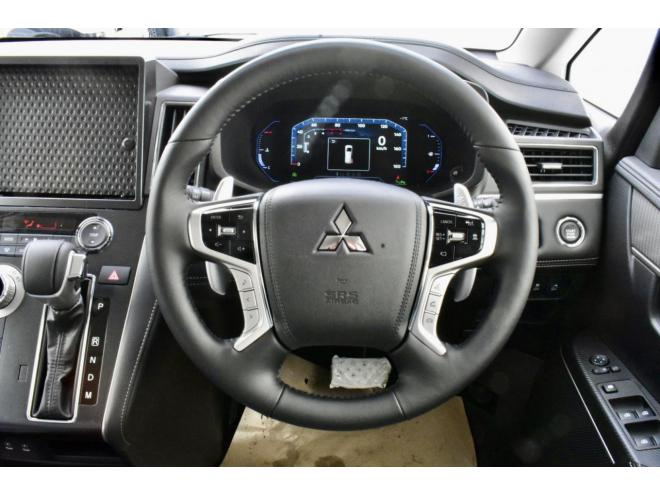 デリカD:5　26型　4WD　P　TAROUSセレクション　未使用車　S-AWC　8インチ液晶メーター　全方位カメラ　