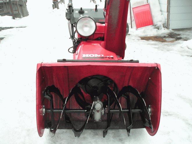 除雪機ホンダ　８馬力除雪機　ＨＳ－970　電動シューター　整備済み　即使用可