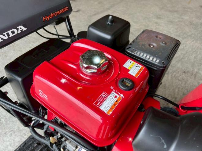 除雪機ホンダ　HSS970ｎ！52HR！