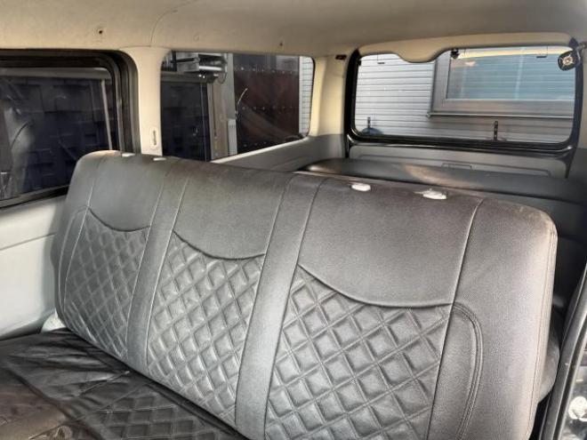 ハイエースバン4型フェイス スーパーGL ディーゼルターボ 本州車寒冷地仕様 カロッツェリア8型ナビTVバックカメラ 両側スライドドア リアテーブルドリンクホルダー ベッドキット モデリスタフロントリップ LEDヘッドライト ヒッチメンバー 運転席レカロシート 20インチアルミタイヤ ヴァレンティーテールランプ 車検満タン 即乗りOK！ 4WD 3000 5Dr