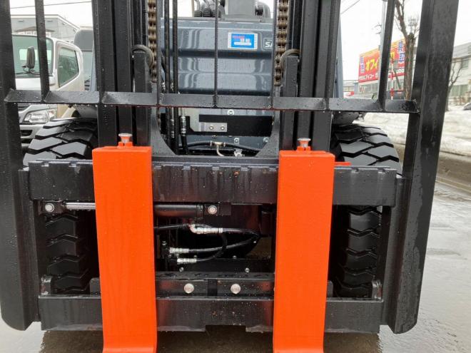 フォークリフトトヨタ　未使用　8FDJ35　建機