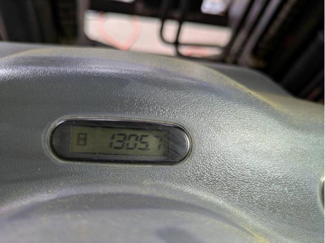 フォークリフトコマツ　中古　FD25T-16　建機