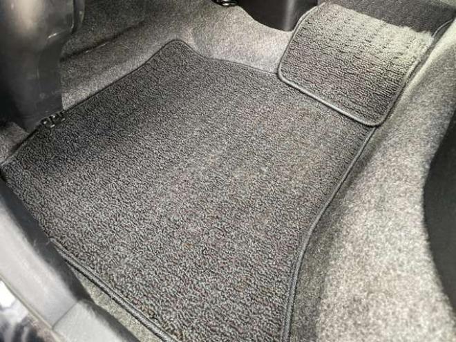 eKスポーツR 4WD　51000キロ/インタークーラーターボ/ナビ・TV/タイミングベルト交換済み/パナソニック・カオスバッテリー搭載/ウインカーミラー/HIDヘッドライト/シートヒーター/キーレス/4速AT/車検整備2年付き/法廷整備/禁煙車 660