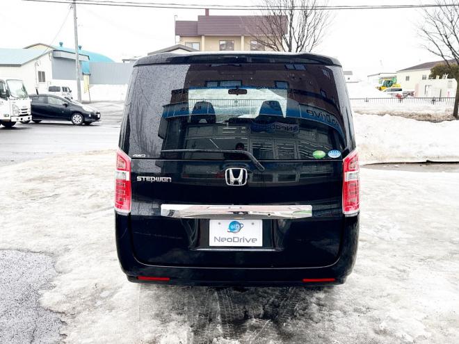 ステップワゴン2.0Gコンフォート セレクション 4WD　ローンが不安な方＜優遇ローン＞寒冷地仕様　両側パワースライドドア　純正ナビ　 4WD