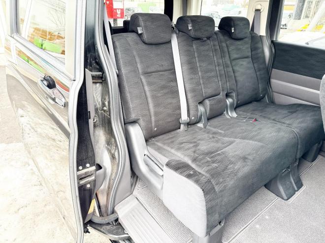 ステップワゴン2.0Gコンフォート セレクション 4WD　ローンが不安な方＜優遇ローン＞寒冷地仕様　両側パワースライドドア　純正ナビ　 4WD