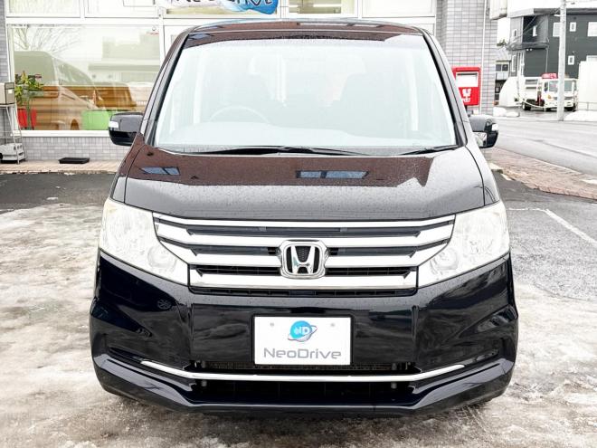 ステップワゴン2.0Gコンフォート セレクション 4WD　ローンが不安な方＜優遇ローン＞寒冷地仕様　両側パワースライドドア　純正ナビ　 4WD