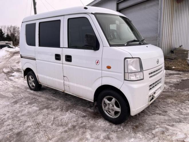 NV100クリッパーDX 4WD 660 5Dr