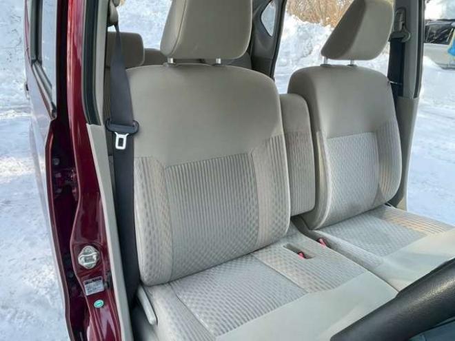 ムーヴL 4WD　アイドリングストップ　シートヒーター　ABS　横滑り防止装置　キーレス　エアコン　パワーウィンドウ　パワステ　寒冷地仕様 660