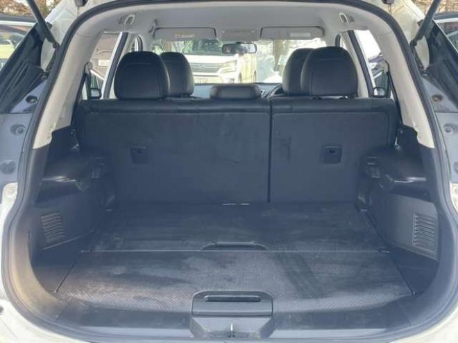 エクストレイル2.0 20S 2列車 4WD　ETC　パワステ　パワーウィンドウ　ABS　アイドリングストップ　エアコン　ナビ　キーレスエントリー　寒冷地仕様 2000