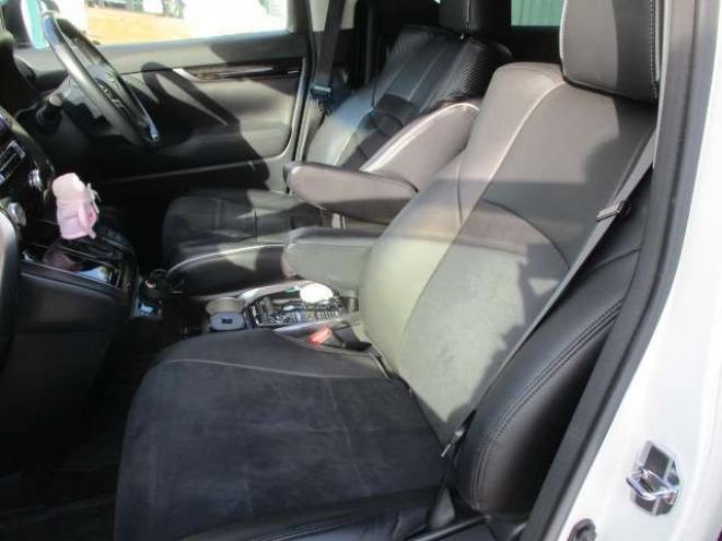 アルファード3.5 SA 4WD　TRDエアロ クリスタルアイLEDテール ダウンサス レザー調シートカバー アルパインナビ フリップダウン スピーカー  デジタルインナーミラー シュタイナー20インチ シーケンシャルウィンカー 3500