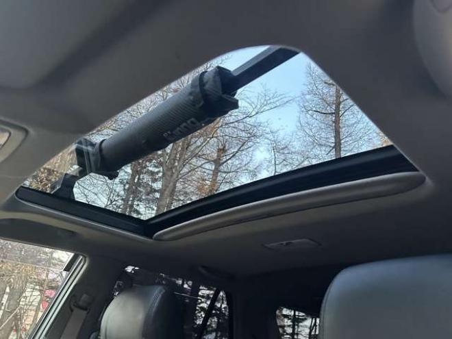 ハイラックスサーフ2.7 SSR-X 4WD　社外地デジナビ　バックカメラ　ウーハー　ドライブレコーダー　ルーフキャリア　ETC　オールテレーンタイヤ　リフトアップ　サンルーフ　社外アルミホイール　ABS　パワーウィンドウ　パワステ　社外グリル 2700