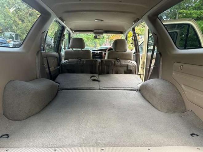 ハイラックスサーフ2.7 SSR-X プレミアムセレクション 4WD　リフトアップ　ETC　バックカメラ　社外ナビ　パワーウィンドウ　パワステ　ABS　全塗装済 2700