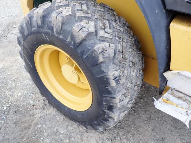 ホイールローダ902C2  スノータイヤ