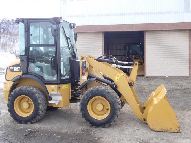 ホイールローダ902C2  スノータイヤ