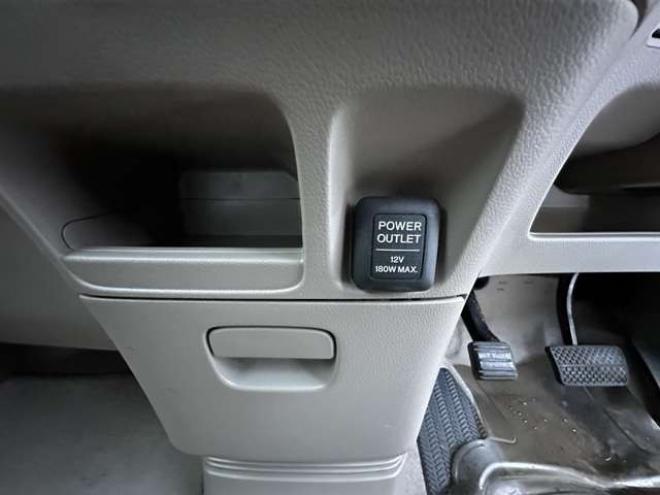 N-BOXカスタムG Lパッケージ 4WD　左側パワースライドドア　SDナビ　　バックモニター　社外アルミホイール冬　社外アルミホイール夏　プッシュスタート　キーレスキー 660