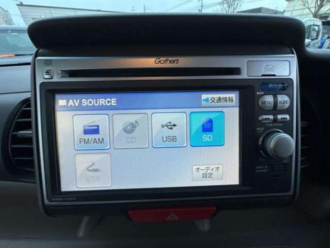 N-BOXカスタムG Lパッケージ 4WD　左側パワースライドドア　SDナビ　　バックモニター　社外アルミホイール冬　社外アルミホイール夏　プッシュスタート　キーレスキー 660