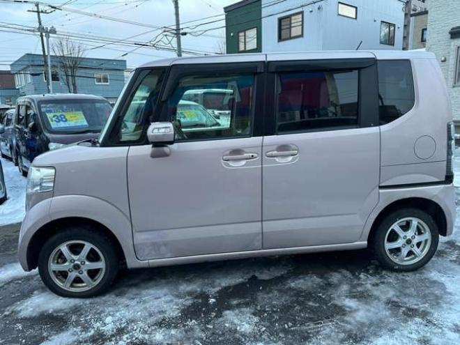 N-BOXカスタムG Lパッケージ 4WD　左側パワースライドドア　SDナビ　　バックモニター　社外アルミホイール冬　社外アルミホイール夏　プッシュスタート　キーレスキー 660