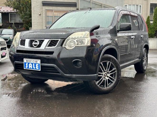 エクストレイル2.0 20X 4WD　社外ディスプレイオーディオ　前後シートヒーター　4WD切り替スイッチ　　横滑り防止装置　ETC　ヒルディセントコントロール　社外アルミホイール夏 2000