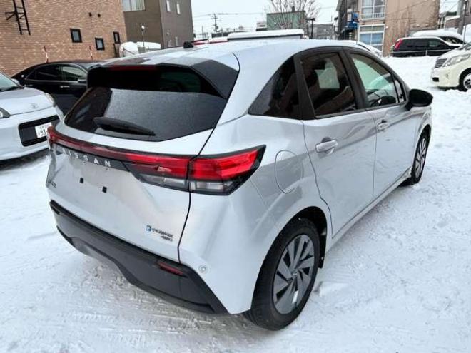 ノート1.2 S FOUR 4WD　ブレーキサポート　車線逸脱警報　バックモニター　コーナーセンサー　フロントモニター　サイドモニター 1200