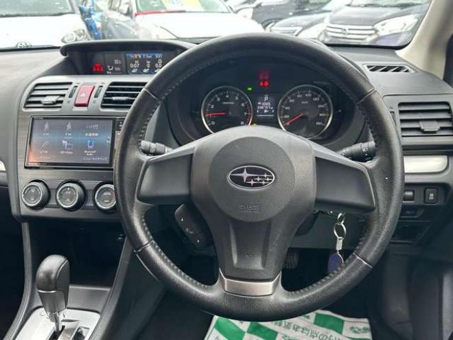 インプレッサスポーツ 1.6 i-L 4WD　SDナビ　Bluetooth　横滑り防止装置　アイドリングストップ　ETC　純正アルミホイール夏　　地デジ 1600