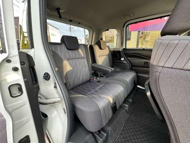 ソリオ1.2 ハイブリッド MX 4WD　ナビ　全方位モニター　片側パワースライドドア　スズキセーフティーサポート　プッシュスタート　アダクティブレーダークルーズコントロール　ETC　レーンキープアシスト　アイドリングストップ　コーナーセンサー 1200