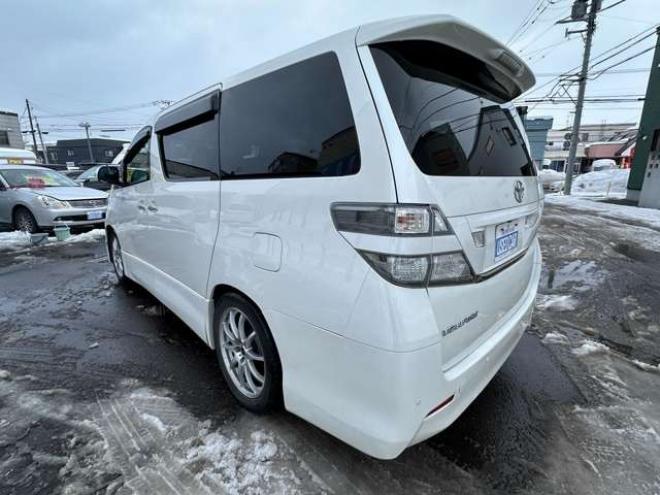 ヴェルファイア2.4 Z 4WD　片側パワースライドドア　Bluetooth　横滑り防止装置　コーナーセンサー　プッシュスタート　ビルトインETC　HDDナビ　ワンセグTV　バックモニター　社外18インチホイール夏 2400