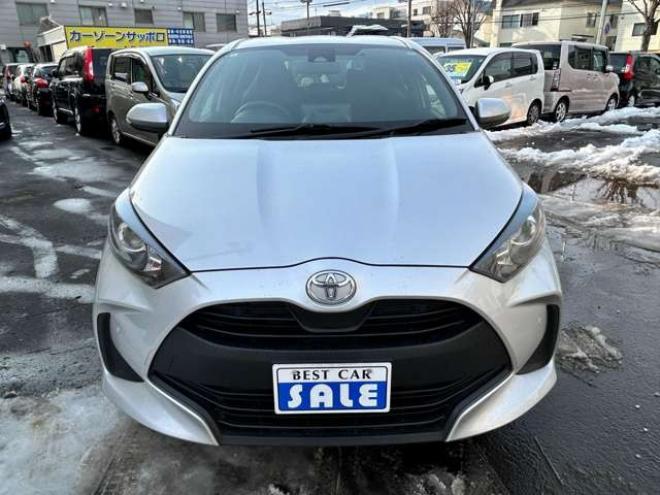 ヤリス1.5 X 4WD　衝突安全ボディー　オートライト　ナビバックモニター　ETC　衝突軽減ブレーキシステム　　レーンアシスト 1500