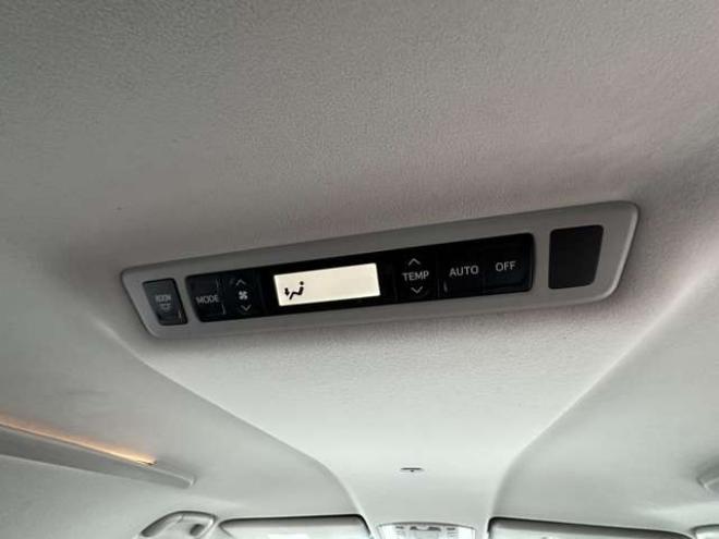 アルファード2.4 240S 4WD　片側パワースライドドア　社外ナビ　地デジ　ビルトインETC　横滑り防止装置　コーナーセンサー　社外19インチアルミホイール夏　プッシュスタート 2400