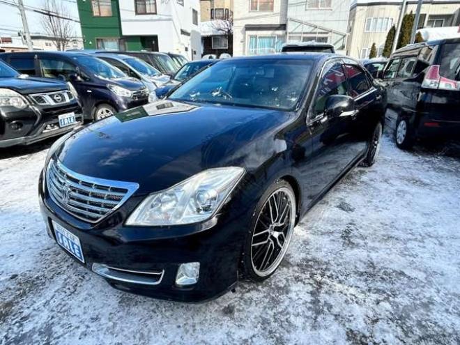 クラウンロイヤル 3.0 ロイヤルサルーン i-Four Uパッケージ 4WD　クルーズコントロール　ナビフルセグTVバックモニター　Uパッケージ 3000