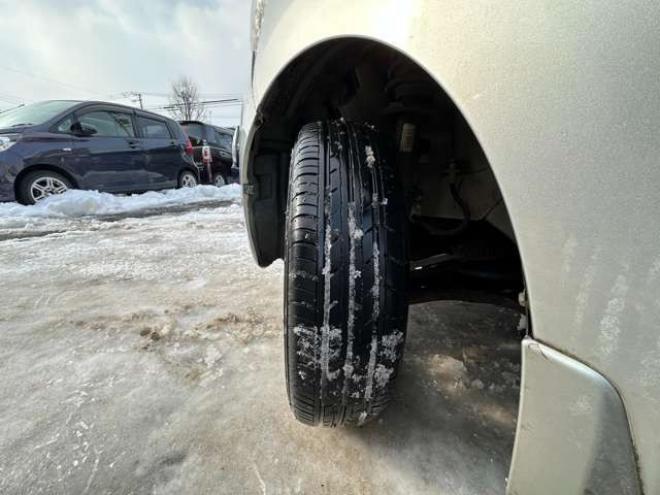 ムーヴL SA 4WD　横滑り防止装置　衝突軽減ブレーキ　純正CDオーディオ　社外アルミホイール夏 660