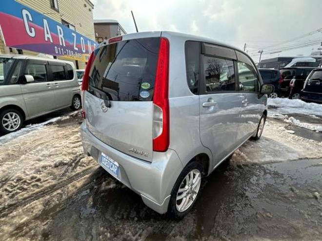 ムーヴL SA 4WD　横滑り防止装置　衝突軽減ブレーキ　純正CDオーディオ　社外アルミホイール夏 660