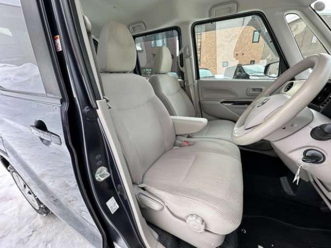 デイズルークスS 4WD　シートシーター　アイドリングストップ　横滑り防止装置　衝突軽減軽減ブレーキ　ETC　スチールホイール冬 660