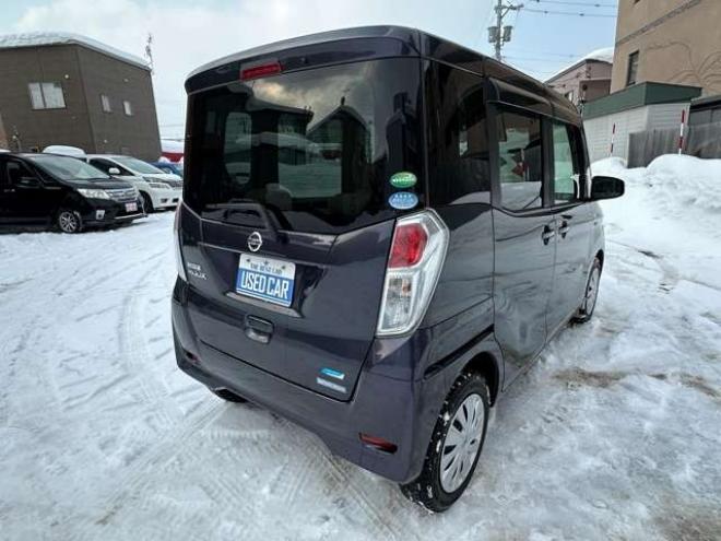 デイズルークスS 4WD　シートシーター　アイドリングストップ　横滑り防止装置　衝突軽減軽減ブレーキ　ETC　スチールホイール冬 660