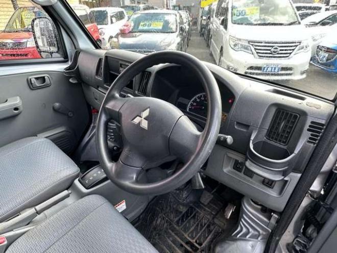 ミニキャブバン CD ハイルーフ 4WD　4WD切替スイッチ　FM/AMラジオ 660