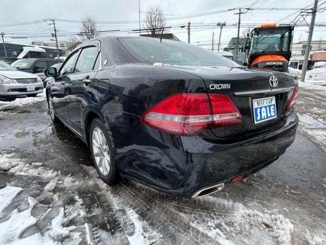 クラウンロイヤル 3.0ロイヤルサルーンi-Fourウェルキャブ全自動助手席回転スライドシート車Bタイプ 4WD　純正ナビ　バックモニター　インテリジェントキー　純正17インチアルミホイール冬　地デジ　プッシュスタート　クルーズコントロール　福祉車輌 3000