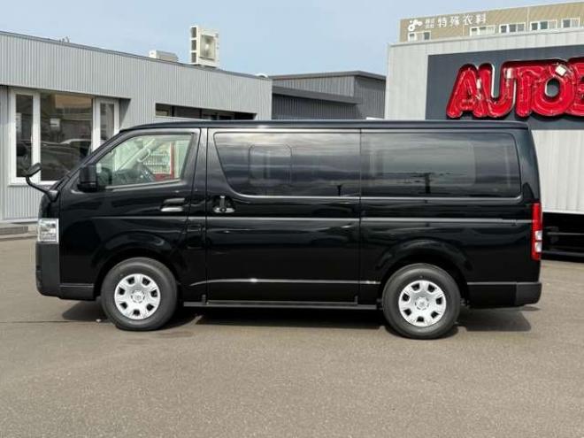 ハイエースバン2.8 DX ロング ディーゼルターボ 4WD　登録未使用車　寒冷地仕様　パノラミックビューモニター　デジタインナーミラー　LEDヘッドランプ　電動格納ミラーヒータ付　リアAC　リアヒーター　スライドドアイージークローザー　バックドアイージークローザー 登録済未使用車 2800