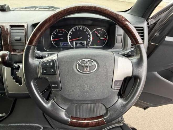 ハイエースバン2.8 スーパーGL 50TH アニバーサリー リミテッド ロングボディ ディーゼルターボ 4WD　415COBRA　CL-3 フロントリップスポイラー　ステージ2ルーフスポイラー　By2NEO　BADフェイスボンネット　ローフォルムフェンダー　ESSEX　ENCB　17インチブロンズホイール　ヨコハマパラダ　NEWパーツカスタム 2800