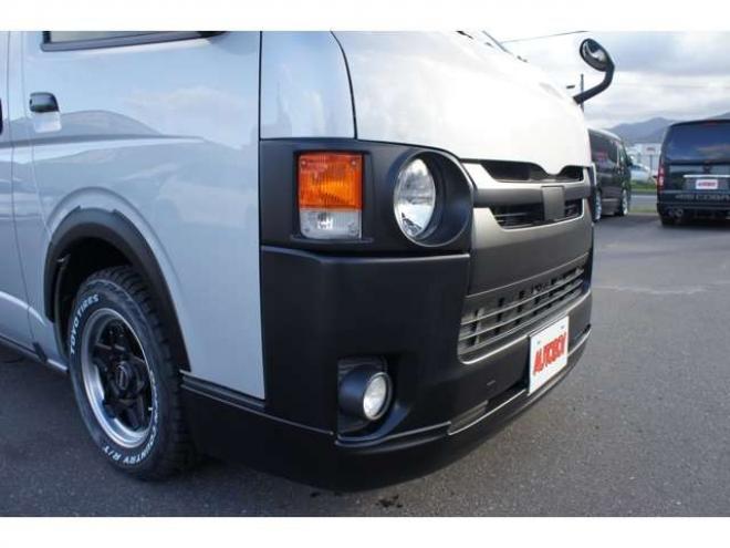レジアスエース2.8 スーパーGL ロングボディ ディーゼルターボ 4WD　415COBRA丸目キット&CL3フロントリップ&ステージIリアスポ　415SAFARIオーバーフェンダー　ESSEXステラ16インチAW　TOYOオープンカントリーR/T　415COBRAベッドキット　寒冷地仕様　純正ETC 新品シートカバー 2800