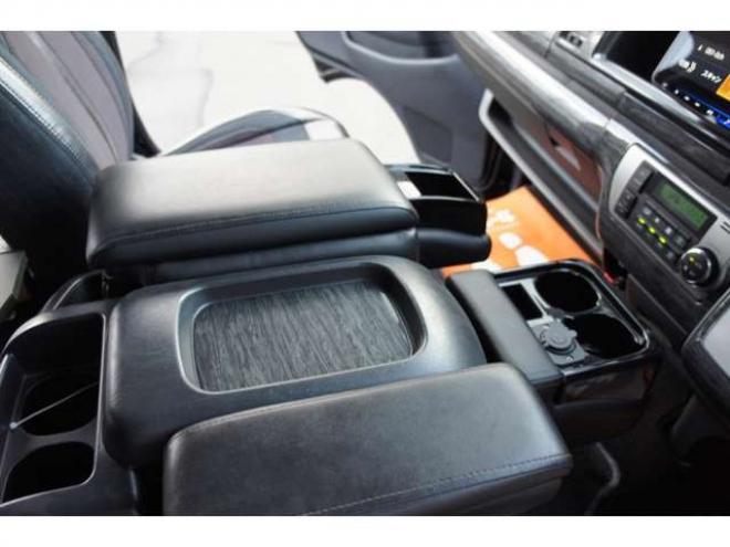 ハイエース2.7 GL ロング ファインテックツアラー 4WD　415COBRA　ファントムヘッドライトシステム&フェイスリフトキット&F/S/R/ルーフスポ/ボンネット/プレステージテールランプ&新作バッドラッカーHP-6　18インチAW　TOYO　H30　225/50R18 2700